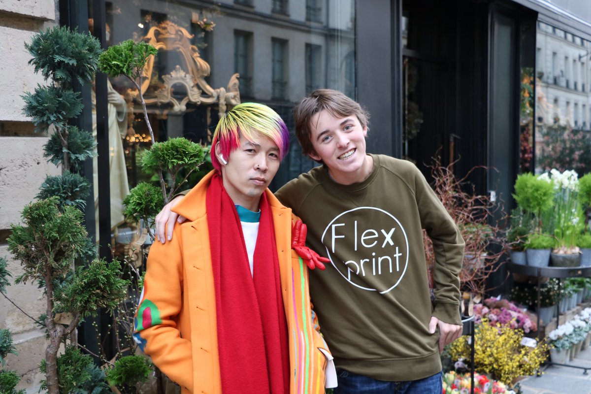 Myflexprint's tweet photo. #designyourownsweater #paris #pfw #newcolors #myflexprint https://t.co/Ydtz2FvKjU