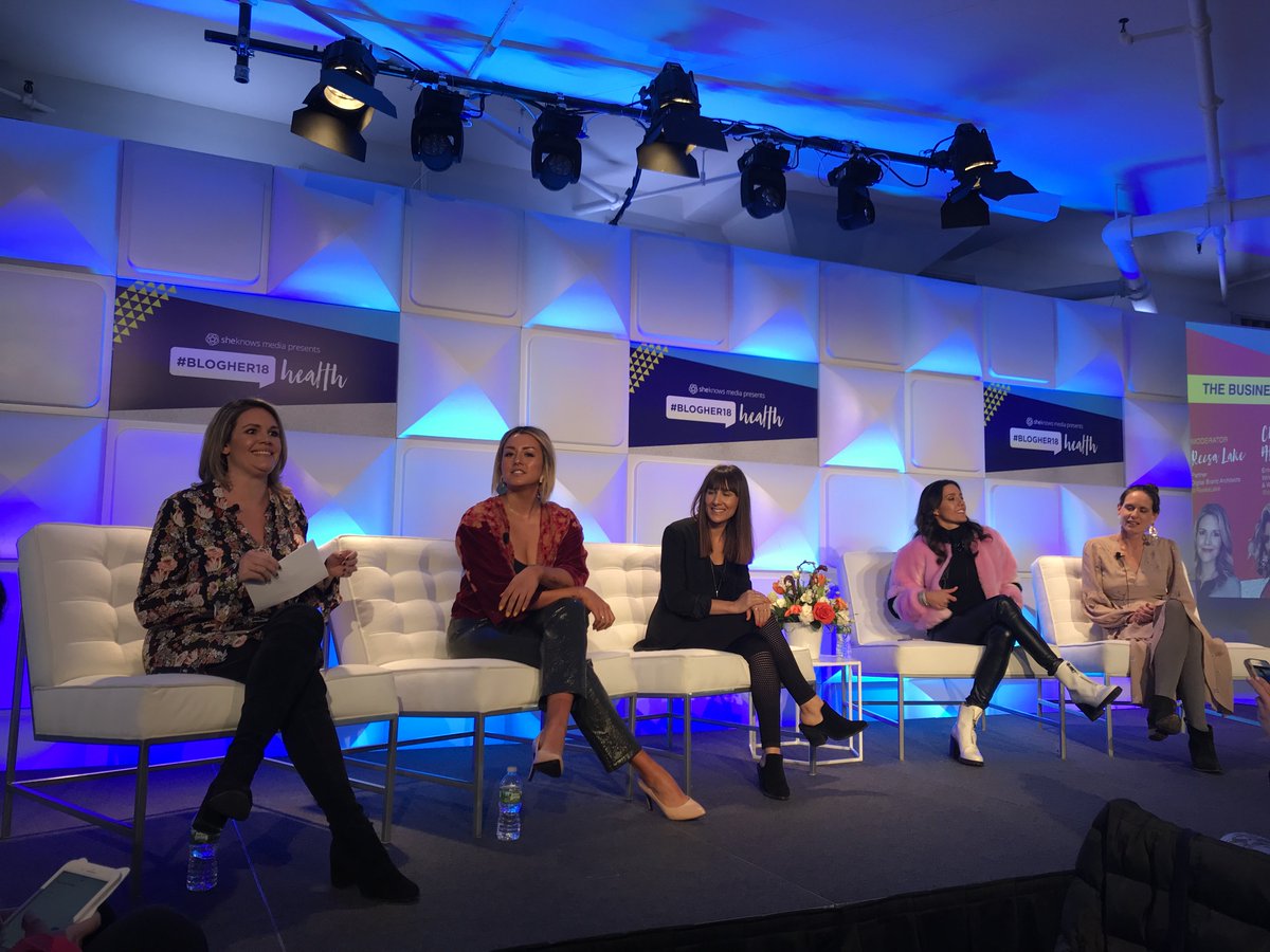 SelfxEmployed's tweet photo. From @HillaryAdler The Business of Influence with @reesalake  @chinaenaenyc  @dawn_ferguson  @nycpretty @colleenwachob #BlogHer18 https://t.co/NyHYzT1Fl9