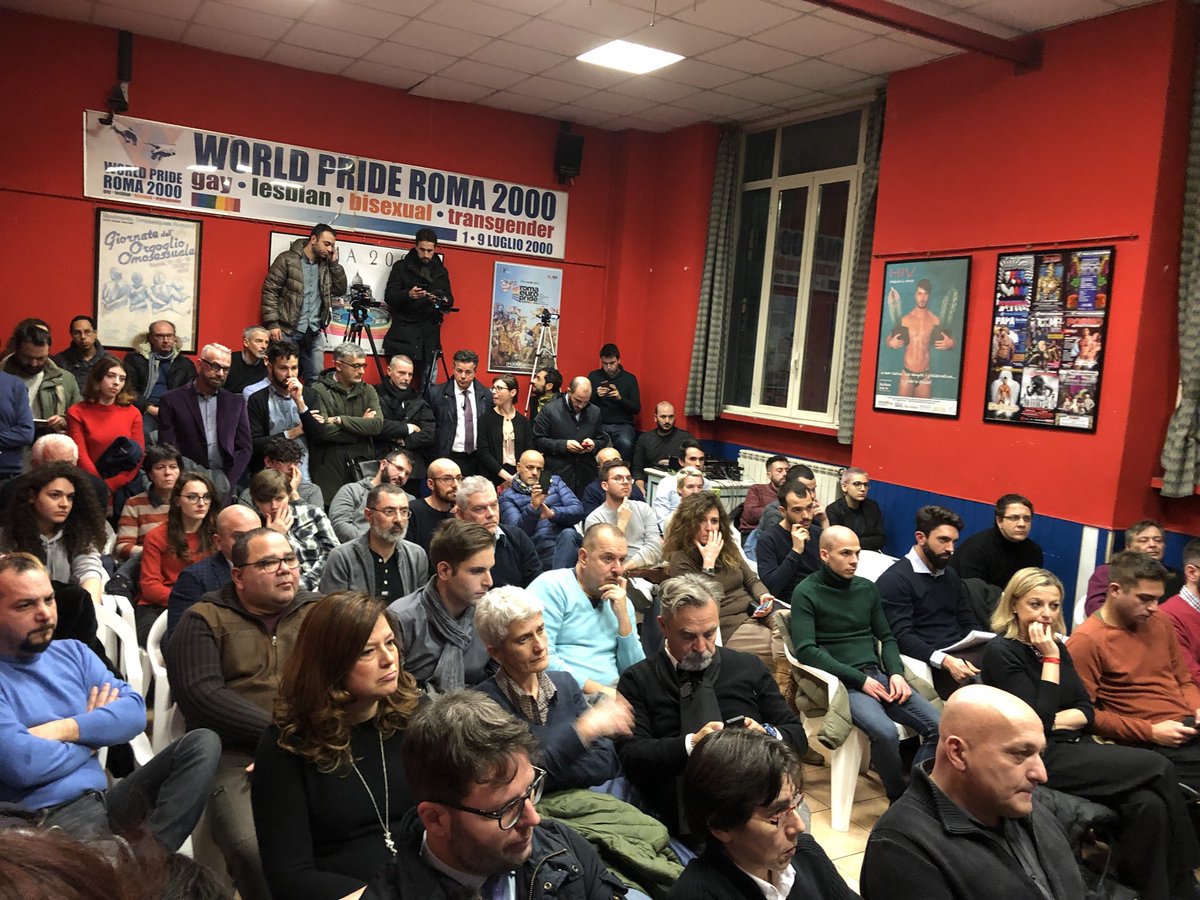 MonicaCirinna's tweet photo. Grande assemblea al @mariomieliroma con @AndreaOrlandosp @SergioLoGiudice @danieleviotti @aschillaci80 @SebSecci @DEMSArcobaleno  Sui diritti delle persone LGBTI non si torna indietro #unionicivili @pdnetwork https://t.co/HKJV4gH0Qb
