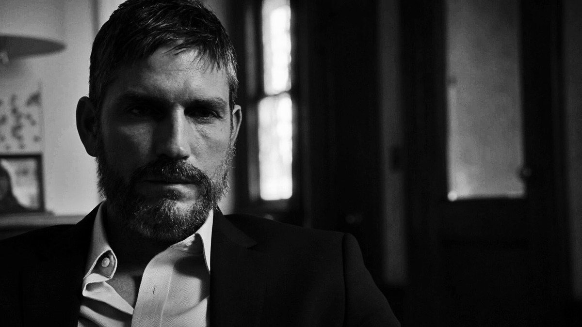 JohnReese09's tweet photo. Sad moment ❤️ #JimCaviezel #JohnReese #PersonOfInterest #POI https://t.co/Pe5rk80MKh