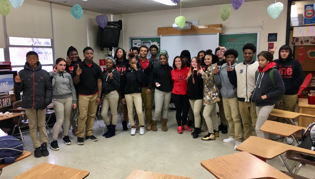 Michelle_Wolfe1's tweet photo. Back with Be The One students. ❤️
Candid conversations about overcoming adversity to build a brighter future. Thanks for having me @dawnheido11! https://t.co/cEOHZhVKLI