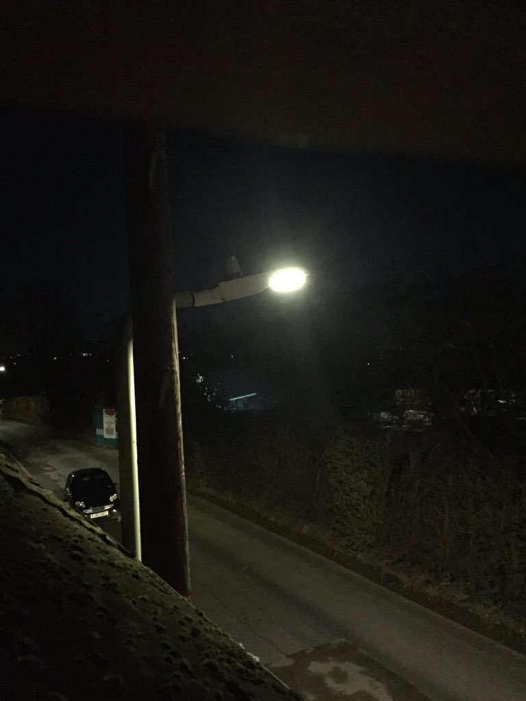 Justin_Chant's tweet image. The #Supermoon2018 looks incredible in Canterbury this evening #SuperBloodBlueMoon #justwow