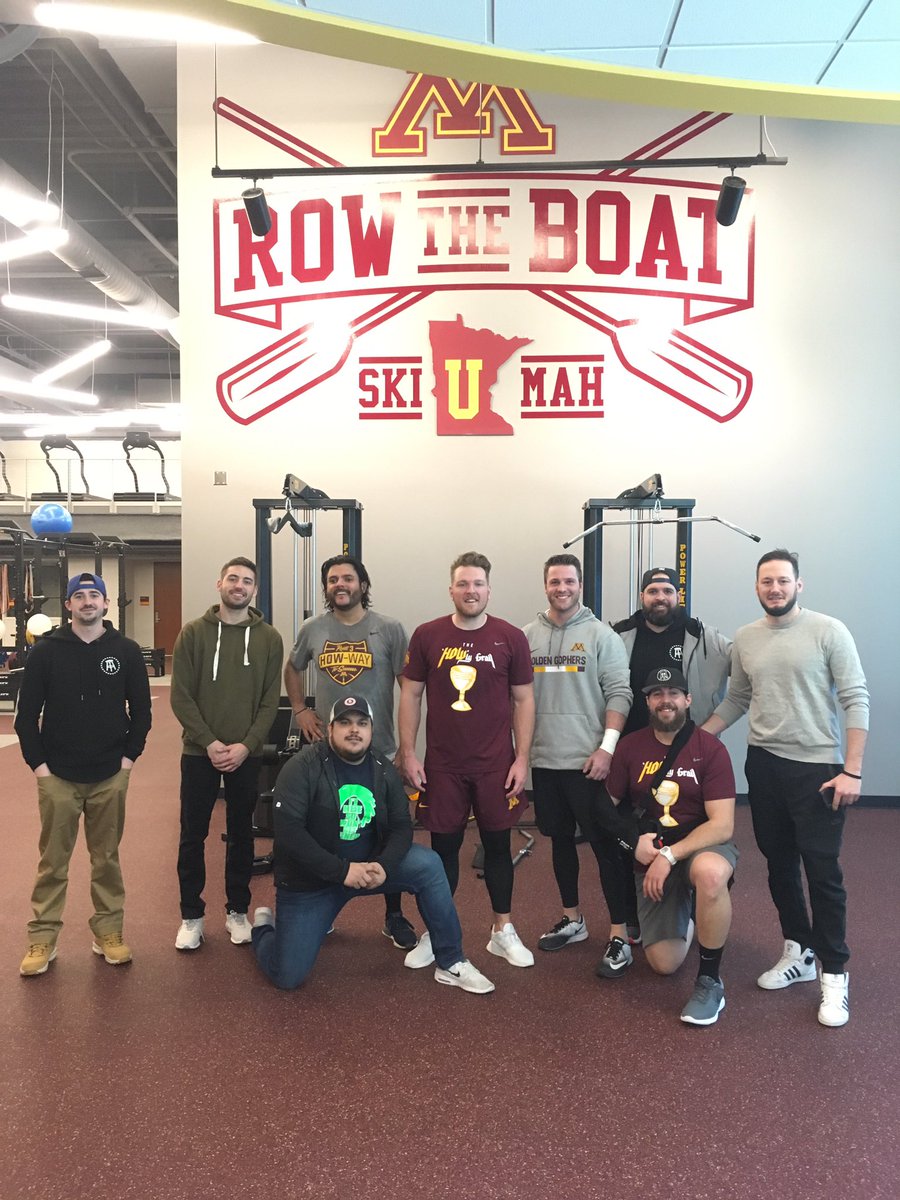 Coach07Wash's tweet photo. Barbells &amp; Barstools 💪🏼 #ForThrBrand #RTB @PatMcAfeeShow https://t.co/rWrsYaD64h