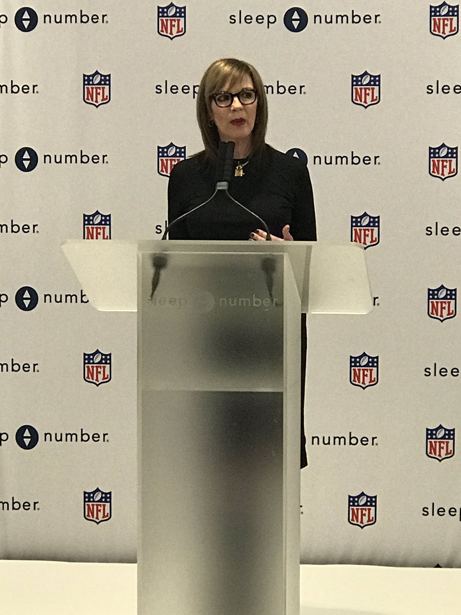 AlexisGlick's tweet photo. So proud of my great friend Shelly Ibach @sleepnumber on her newly announced partnership with @NFL helping all teams and players improve their performance by maximizing the benefits of a great night of sleep!! Bravo!!!! #SleepIQ https://t.co/pE4hnswymi