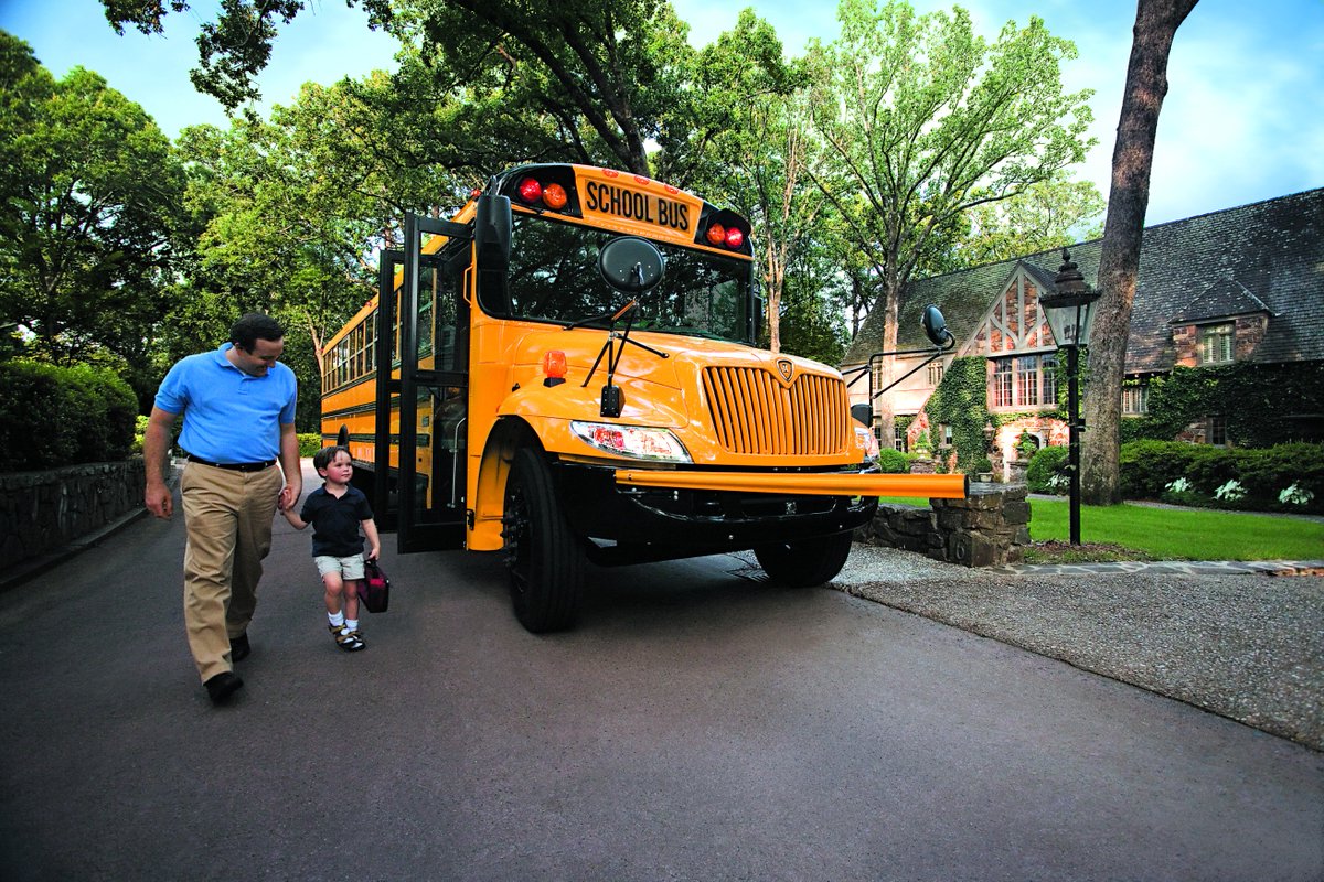 OnCommandConnec's tweet photo. #ICBus Continues Strong Sales of Propane Buses! the #CESeries with #PSI propane engine is designed to provide diesel-like performance with higher torque at lower engine speeds. https://t.co/Y84KRrZHPq