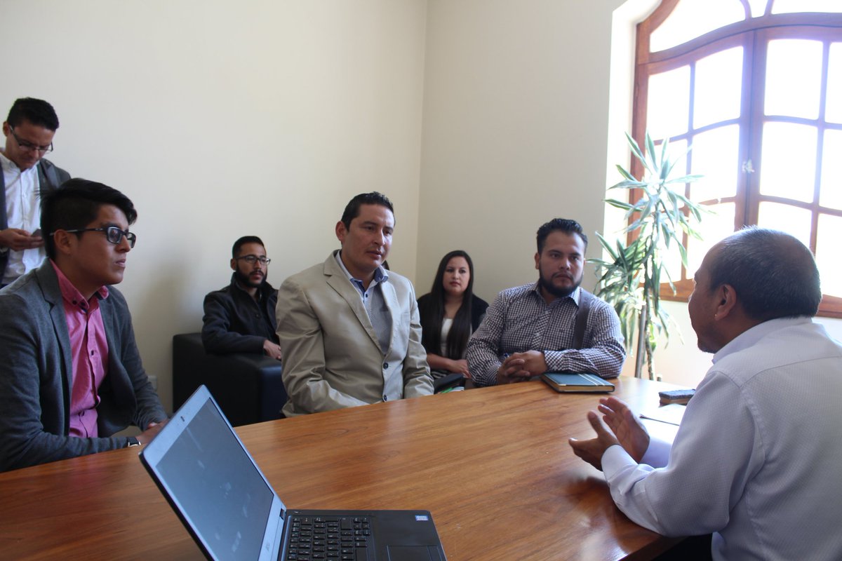 P_CiudadanaAN's tweet photo. El día de hoy el Coordinador General de Participación Ciudadana @javiladinoc, mantuvo una reunión de coordinación con Cristian Chávez Presidente de la #FEUEUCE
@AsambleaEcuador @ppsesa
#LaCasaDeTodos
@uce https://t.co/5XhBk0NNjU