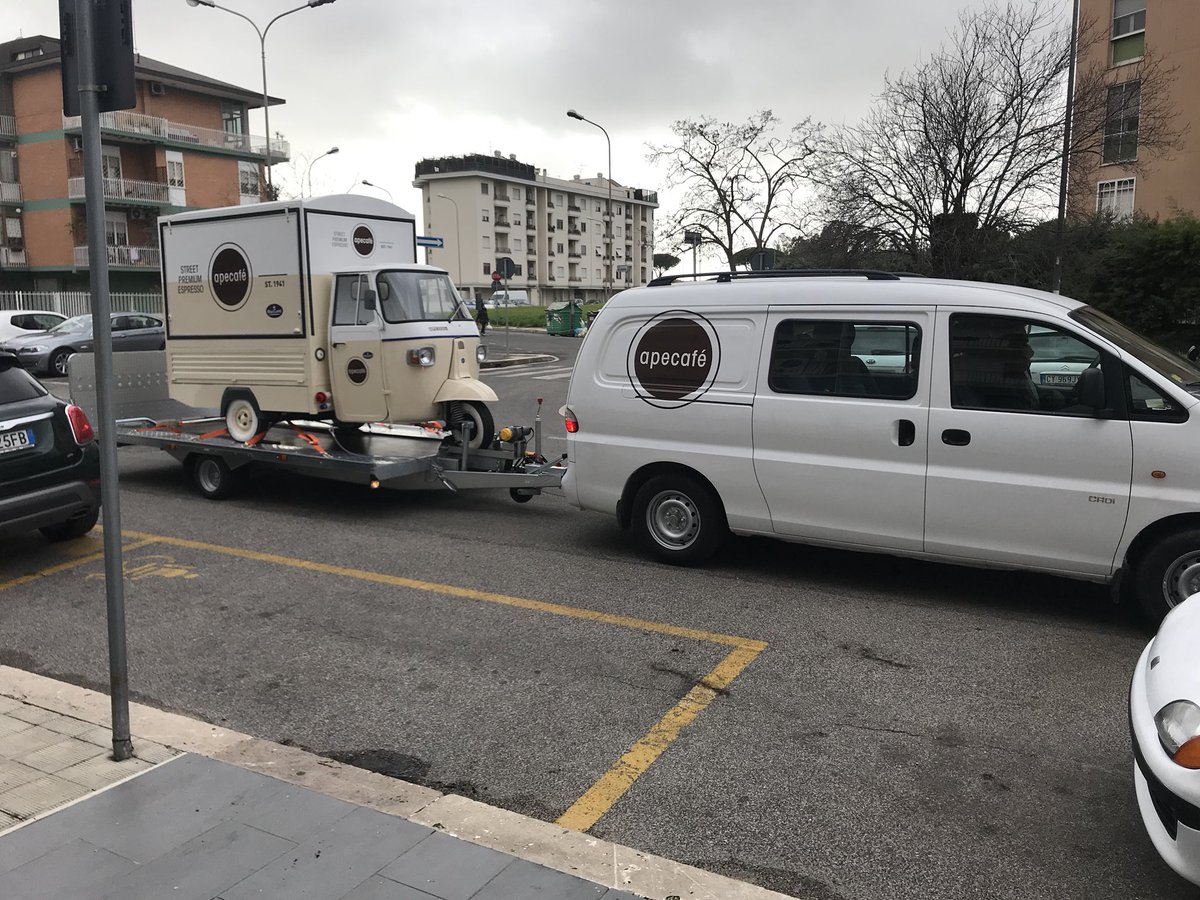 Apecafé (@apecafe) on Twitter photo 