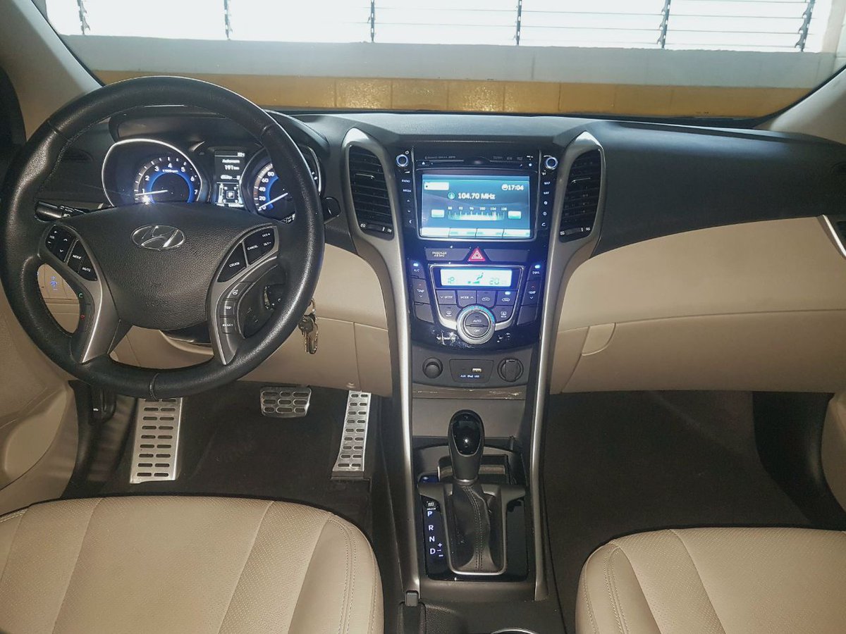 Rafa_midiasep's tweet photo. Galera, desculpa usar esse espaço mas estou vendendo meu carro e se alguém tiver interesse, chama no DM. 

Hyundai I30 - 2016 - completo - apenas 14,5 mil km. https://t.co/ngGGQBHo79