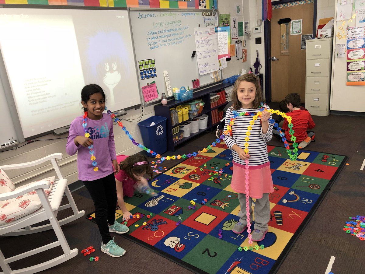Miss_Heigel's tweet photo. Today we visited other 2nd grade classrooms to do different STEM activities. WE LOVED IT! 🧠 ⭐️ https://t.co/vK3fbUHLKm
