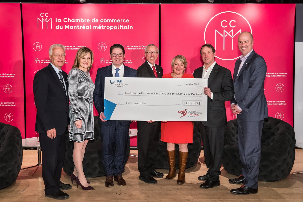 Martine Turcotte, Bell’s Vice Chair, Québec, announced the donation during a panel discussion on mental health and work hosted by <a href="/chambremontreal/">Chambre de commerce du Montréal métropolitain</a>. bce.ca/news-and-media… #BellLetsTalk