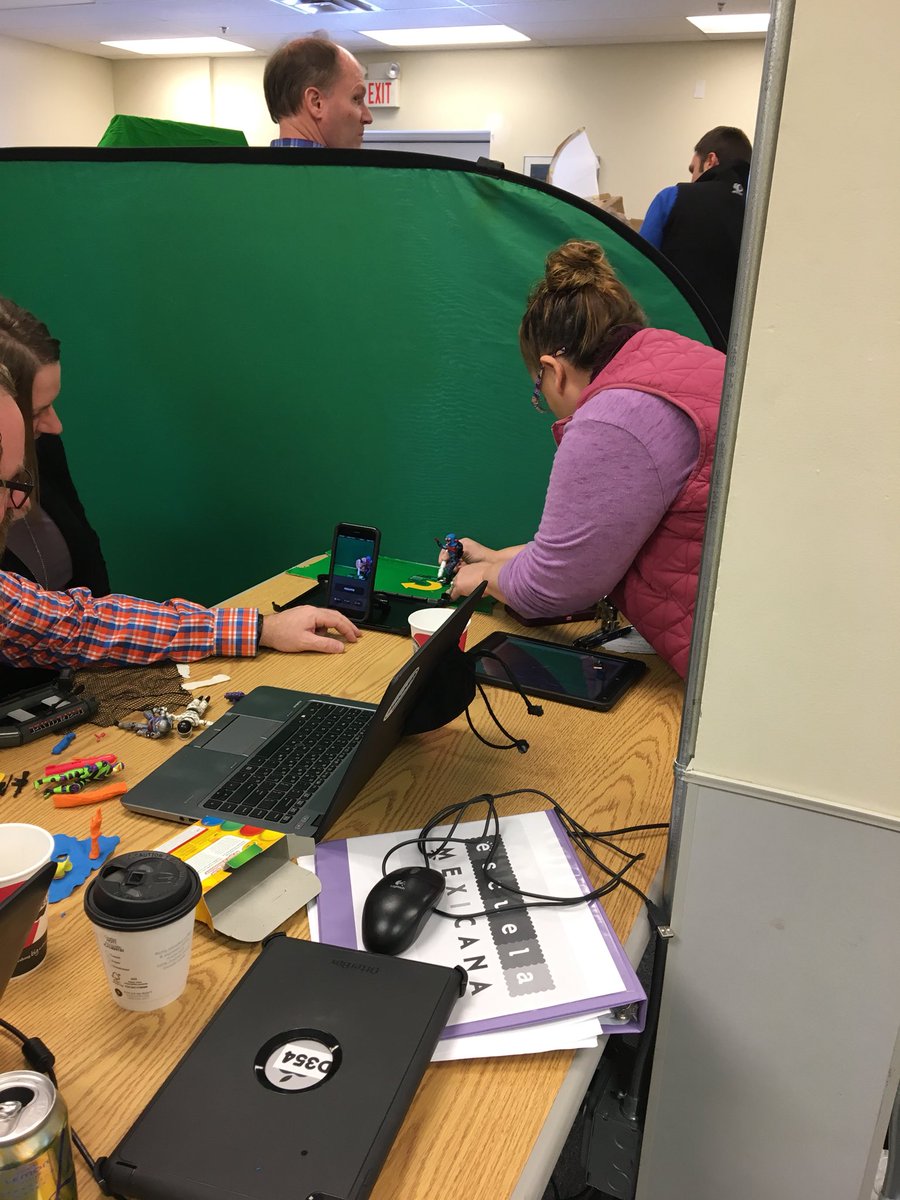 DreaWeiner's tweet photo. Curtain is down on Intro 2 Classroom MakerSpace PD. Thanks again to all the awesome educators who spent the day making with me! @brostromda @DavidNoller @theBigPictureBR @TBAISDTechTalk #cmakers #newtonsroad https://t.co/DFjGmksIQW