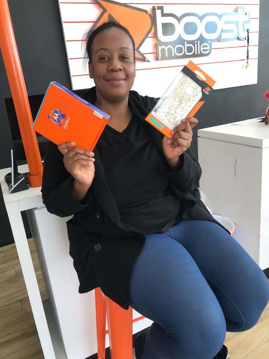 Xlwirelessbiss1's tweet photo. Facebook promo #happycustomer#come and check are deals#9301 bissonnet houston tx 77074 https://t.co/R0u5sBAPYf
