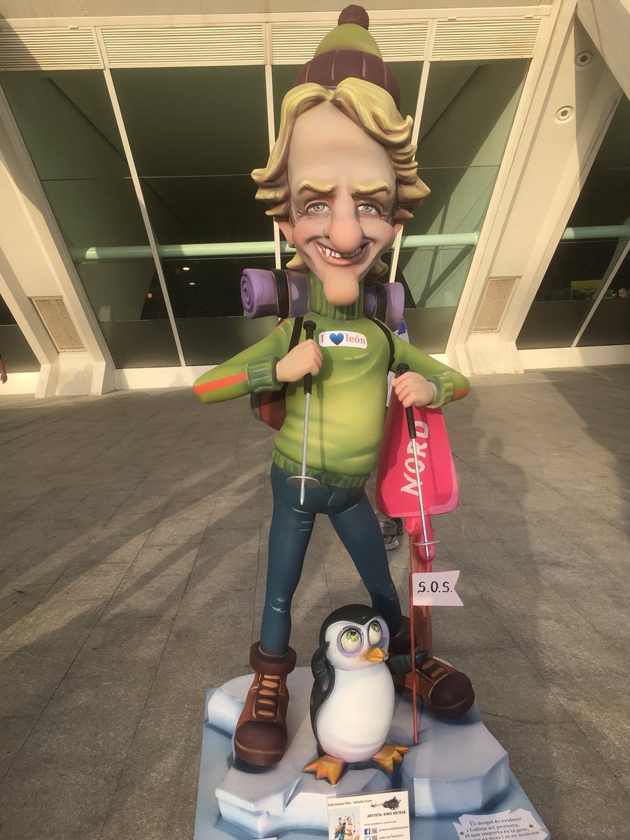 FallaAPiles's tweet image. Este año hablaremos de la situación del planeta 🌍 , y para ello quien mejor que @JesusCalleja el que da voz a la situación de nuestra tierra #fAnPi #falles #Exponinot18 #jesuscalleja #naturaleza #CalentamientoGlobal