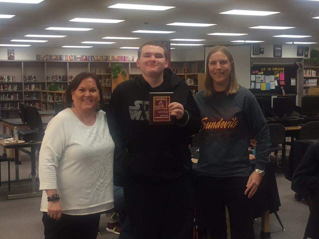 danacrowley228's tweet photo. Dec/Jan Student of the Month ceremony #EHSSOTM #ehsthisishowwedoit https://t.co/Da238yErJ6