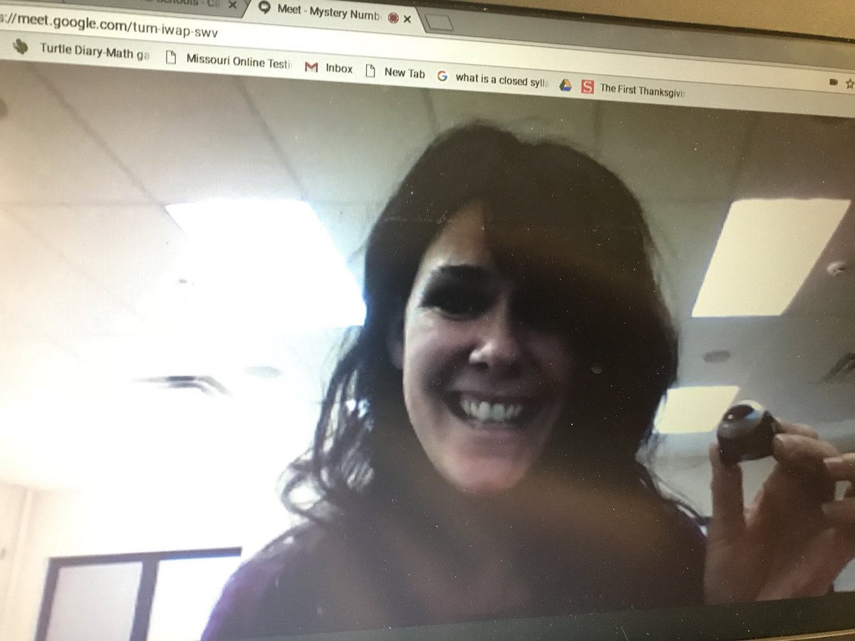wisetwins's tweet photo. Another idea from our PD Day with @jmattmiller! Mystery hangout with @brandon_brazel & @lizardeag! @drmcclard #JR2Proud #jr2elementary https://t.co/QlIiye8awQ