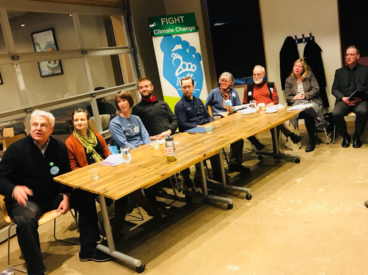 WHFootprints's tweet photo. MUST-SEE rare shot of @CityMinneapolis local #climatechange leaders sitting down ;-) Thx to all in action at our "2000 WHAT?! event @WedgeAndLHCoop Learn, join and #actonclimate with them! @bikeforsnow @coolplanetMN @citizensclimate @Vikredistillery @Tiny_FP_Coffee @FreshEnergy https://t.co/PF7qYHuYUt
