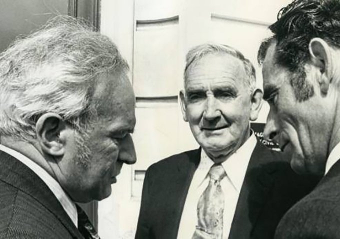 DavidRobie's tweet photo. #NZ: 'Tenacious' crusading journalist and editor #PatBooth dies aged 88 - Pacific @pacmedcentre Pacific Media Watch @PhilHTaylor @nzherald #journalism https://t.co/HLODAGNcLU https://t.co/BBHOvZKfJM