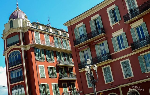MarySAVI's tweet photo. Couldn't take my eyes off these gorgeous buildings. .
.
#Nice #NiceVille #cotedazur #frenchriviera #colorful #building #architecture #architectureporn #red #vacation #visiting #france #instatravel #travelgram #composition #photography #photoofday #exposu… https://t.co/Vyz8HBGP0w https://t.co/l7RSpIlpUl