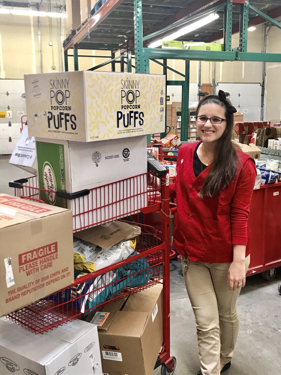 It’s not halftime, it’s snacktime! #pogfills #manuals #carmeleats