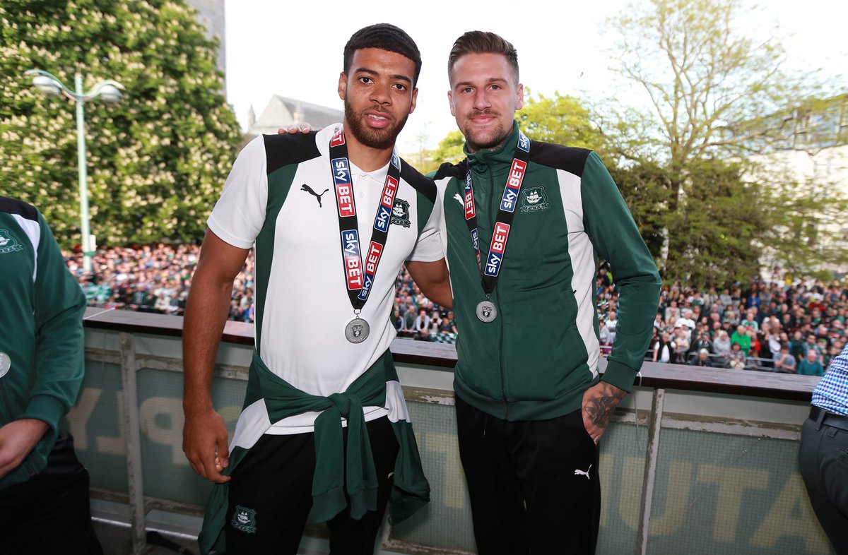 Argyle's tweet photo. 3️⃣ seasons...
1️⃣2️⃣7️⃣ appearances...
3️⃣1️⃣ goals...
...and a ton of good times.
Thanks for the memories, Jake.
#pafc #DeadlineDay #OnceAPilgrim https://t.co/KcGJTLWMeg