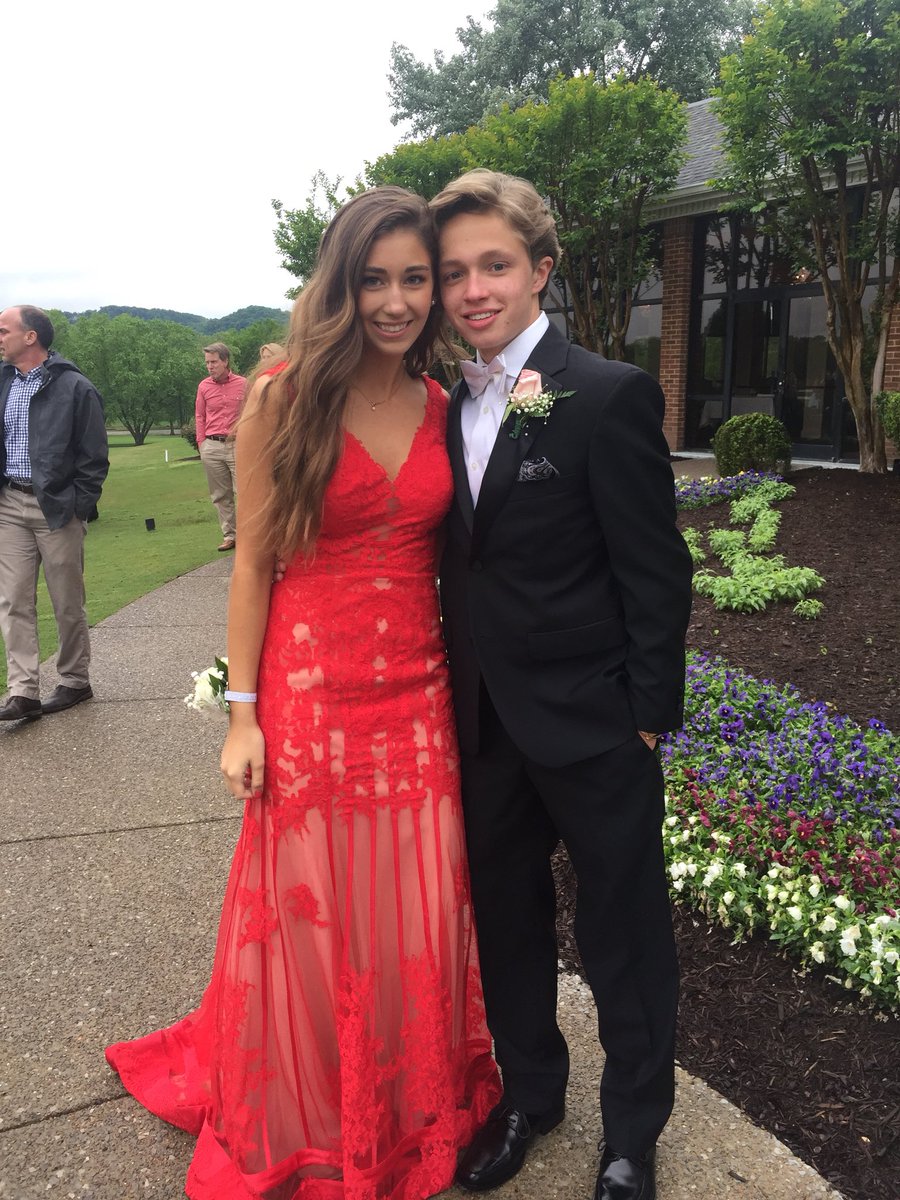 happy late 18th birthday <a href="/_joey_king/">Joey King</a> !! thanks for still putting up with me after all this time ily❤️🔞