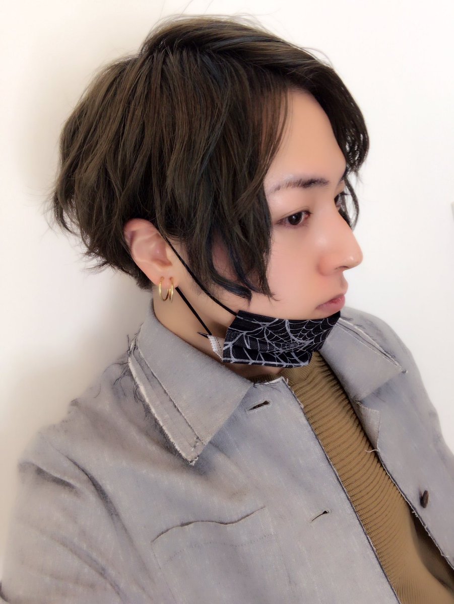 蒼井翔太 横はこんな感じです 少しは大人っぽくなたかなー 3 T Co Ei6nxdfq Twitter