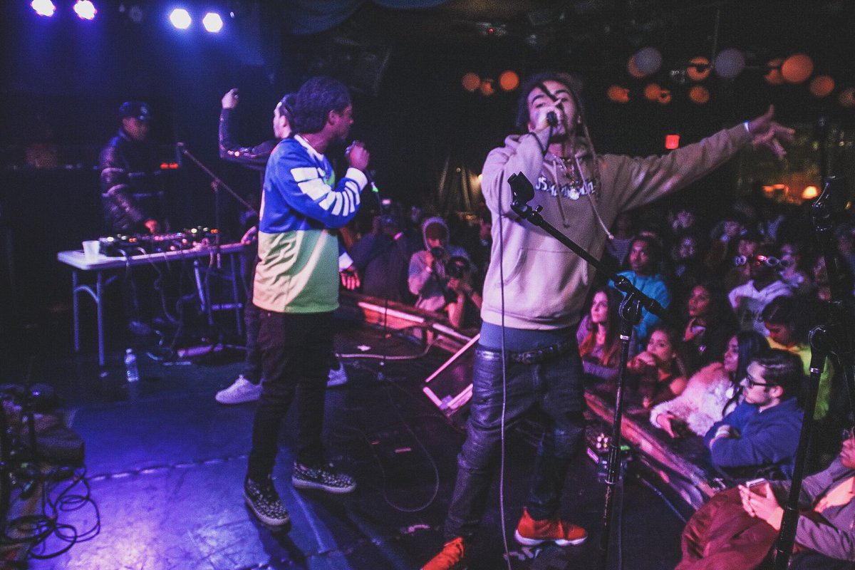 22Loveeee's tweet photo. Thank you for all the love and support we received last night and a special thanks to @ceddyjay_  More shows and music coming soon stay tuned #22Love 💜💚 https://t.co/LLNKsccANm
