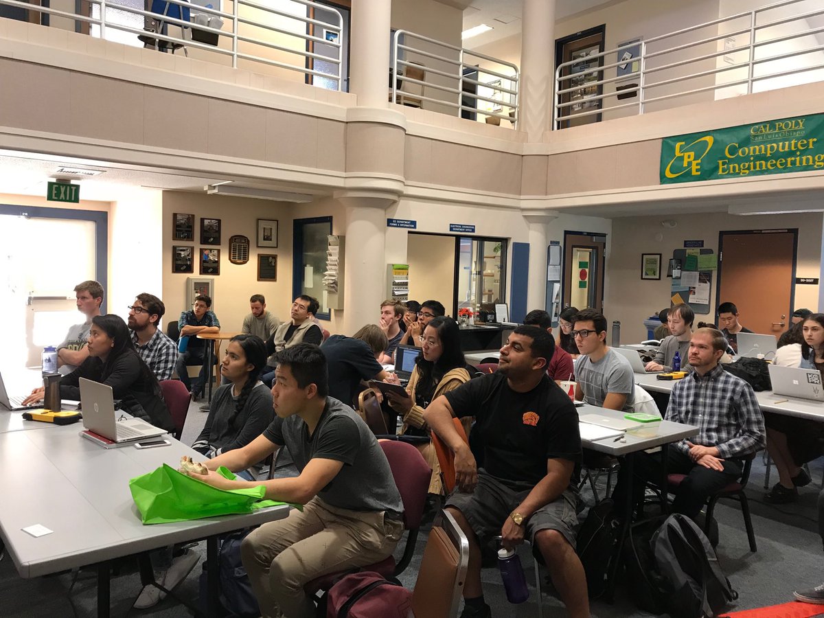 juztjonz's tweet image. Lots of interest  from @CalPoly Engineers! #CSUchallenge @Predix @currentbyge