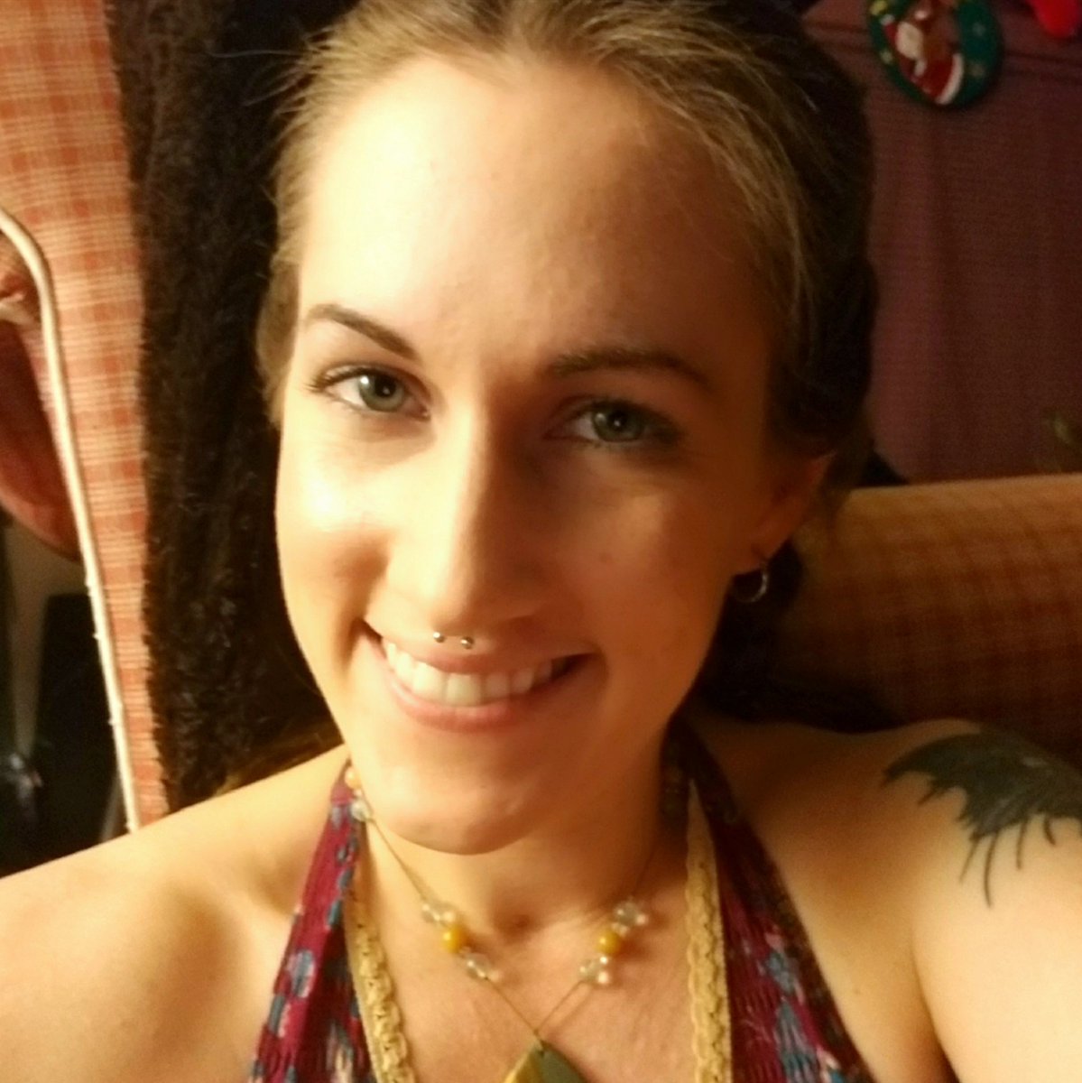hollykat's tweet photo. #NewProfilePic https://t.co/eizQKHFtWp