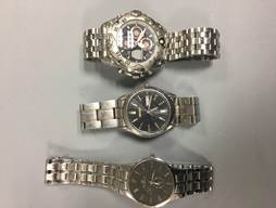 MyEverettNews's tweet photo. After a traffic stop in #Everett a WSP Trooper finds a lot of jewelry that may be stolen. @wspd7pio provided photos and is asking people if they recognize any of it as theirs. https://t.co/7r1GgRU62L https://t.co/NrFY9p2e2x