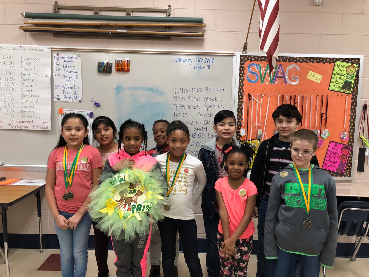 tammy1pulliam's tweet photo. Awards Day! We won Eagle Pride!! @ZebVanceEagles #teamzeb #vancecoproud https://t.co/kBEDN1JqGc