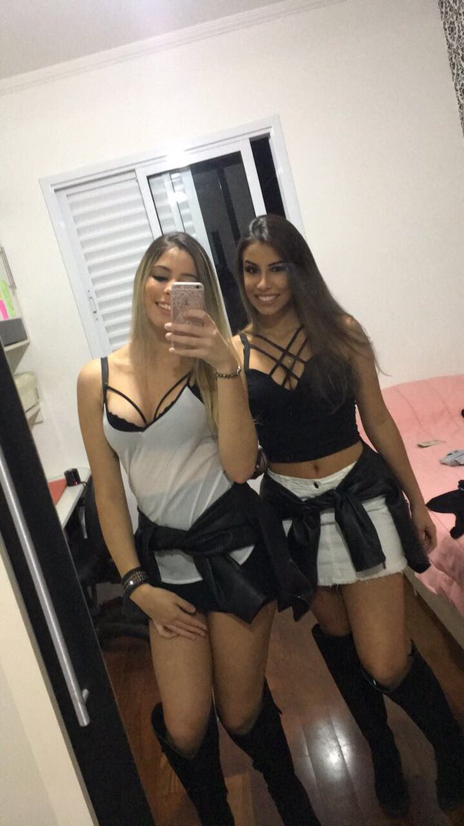 pauliinhaa99's tweet photo. só pq deu saudade e eu te amo #arturo #mesmababa #pardevaso #banho😂 ❤️❤️❤️❤️ https://t.co/BOJEee8cvj