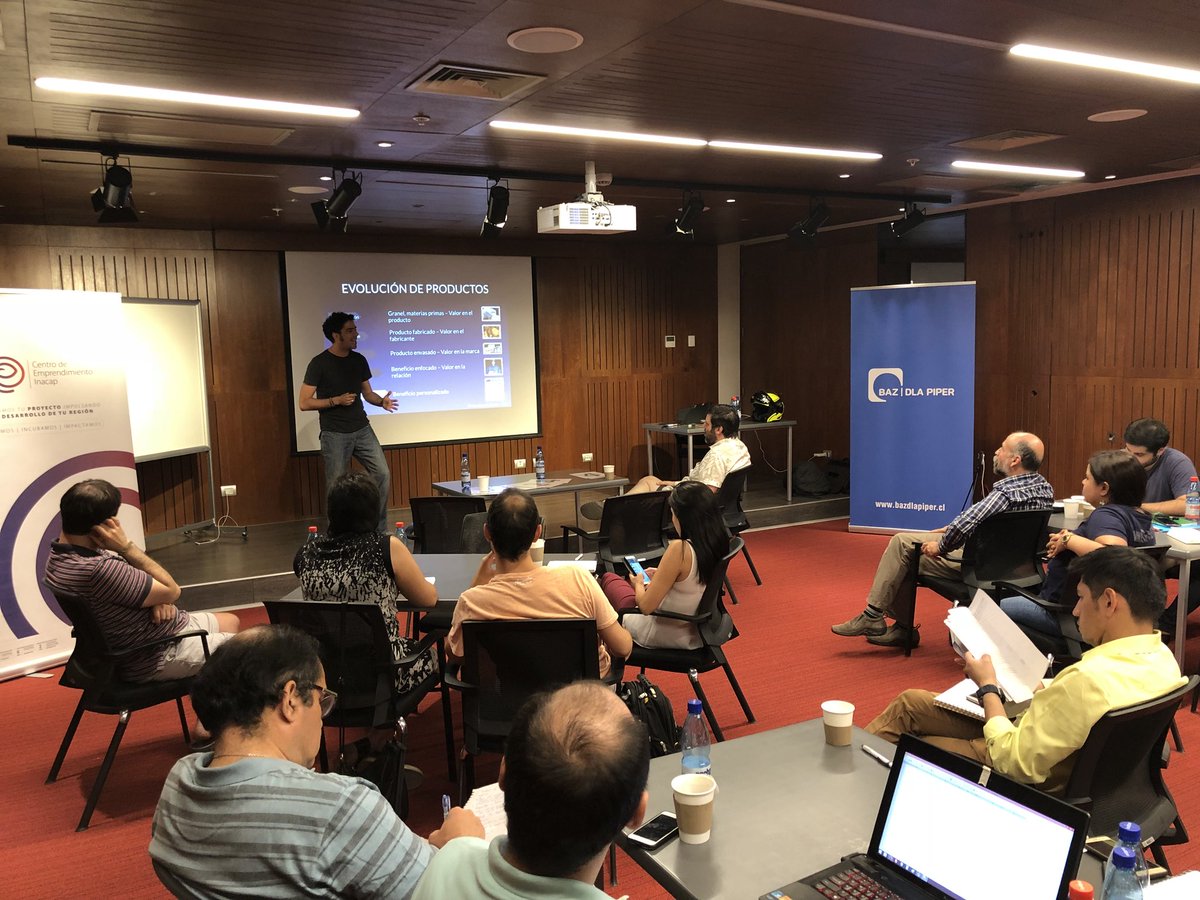 Cerrando la gran sesión de hoy <a href="/guro_ringale/">Gabriel Gurovich</a> hablando sobre la termodinámica de los modelos de negocio!