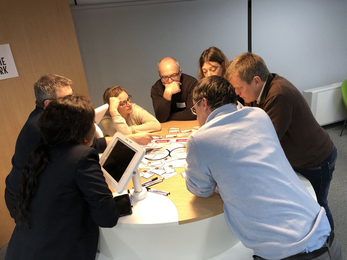 estvantillard's tweet photo. Encore de beaux échanges pour revaloriser le rôle du #ProductOwner au #PODOJO. Encore merci @agilenantes pour l’organisation. @RegisBob https://t.co/WaEcvKkm8O