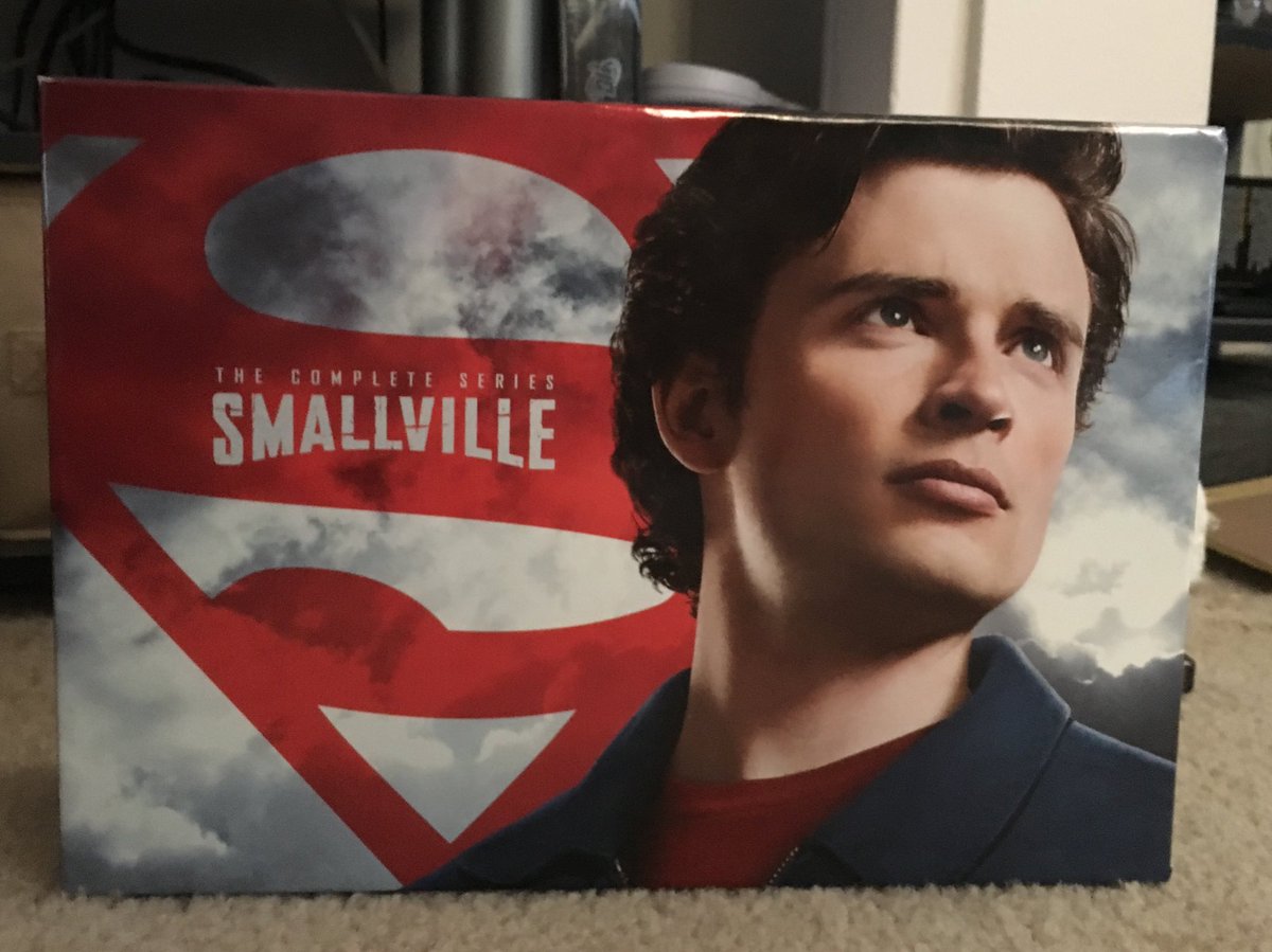 KalEl_ofSteel's tweet photo. Time to start again from the beginning! 
Tonight, watching Pilot and Metamorphosis! #Smallville https://t.co/4fyqAOO2qS