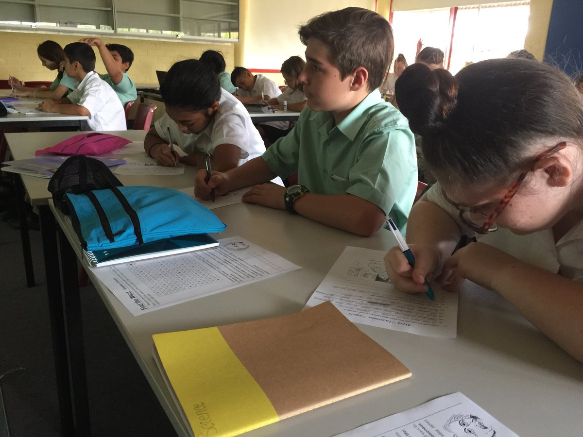 Eagle Vale HS students and staff have settled in nicely - another great year of learning in store for 2018 @EYAiLL <a href="/EaglevaleHS/">Eagle Vale HS</a>