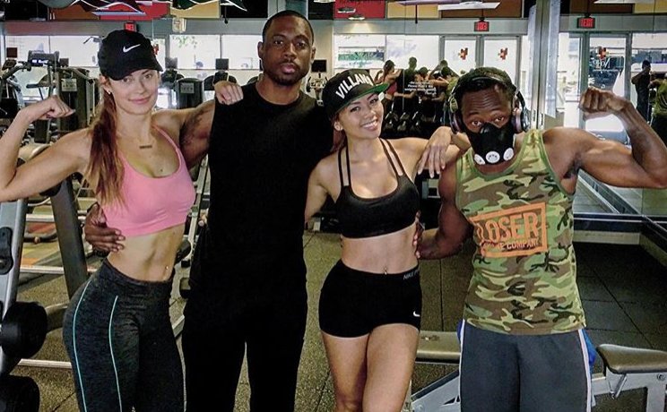 Life & Style tweet media