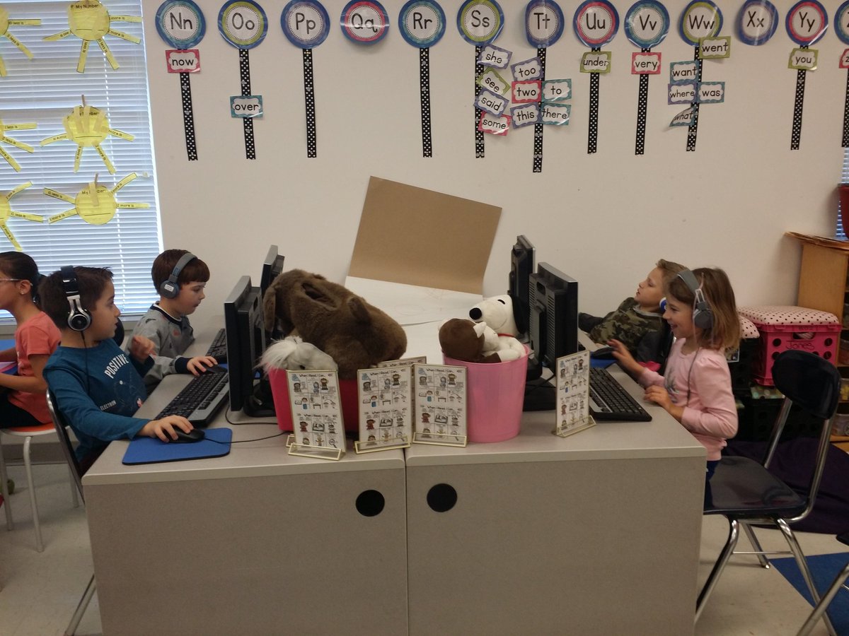 xcrystaljonesx's tweet photo. #mathdaily3 #adding3numbers #tangrams #mathtechnology @AndersonElem @KristaCHolland1 @thekimrunner https://t.co/G3j2Ki1rRX