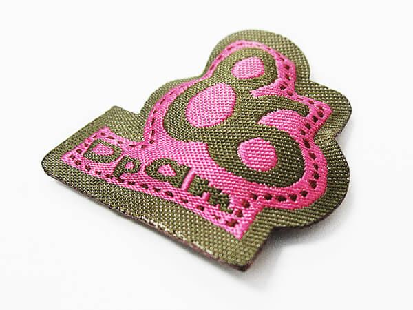 suntlabel's tweet photo. #Woven clothing labels are your secret weapon when it comes to boosting sales and luring in customers. #Garment labels speak volumes to the customer, silently conveying the brands quality, integrity and message.  https://t.co/jupz9Nv4cs https://t.co/vbh8S3bT7n