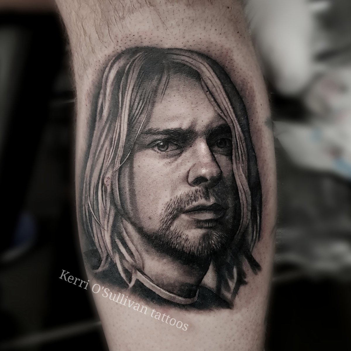 #tattoorealism #portrait #portraittattoo #realism #dynamicink #fkirons  #blackandgreytattoo #irishinkers #blackandgreyportrait #ezcartridges #ezneedles  #girlswithtattoos #tatthouse #kurtcobain #kurtcobaintattoo #nirvana #nirvanatattoo #27club #courtneylove #smellsliketeenspirit