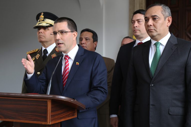 Cancilleria_ve's tweet photo. Venezuela ratifica la plena vigencia del Acuerdo de Ginebra de 1966 https://t.co/nnvSPnKG6F https://t.co/rW4mkrG3ur