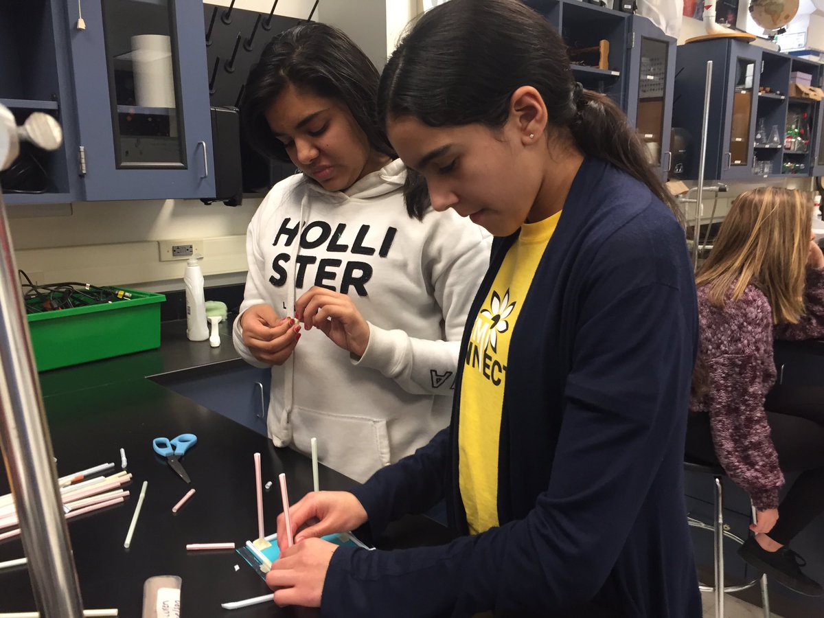 OlatheGeo's tweet photo. Another successful STEM Connection! @stemgirlsolathe @Olathe21st @sftcyclones https://t.co/zODHhlS5qB