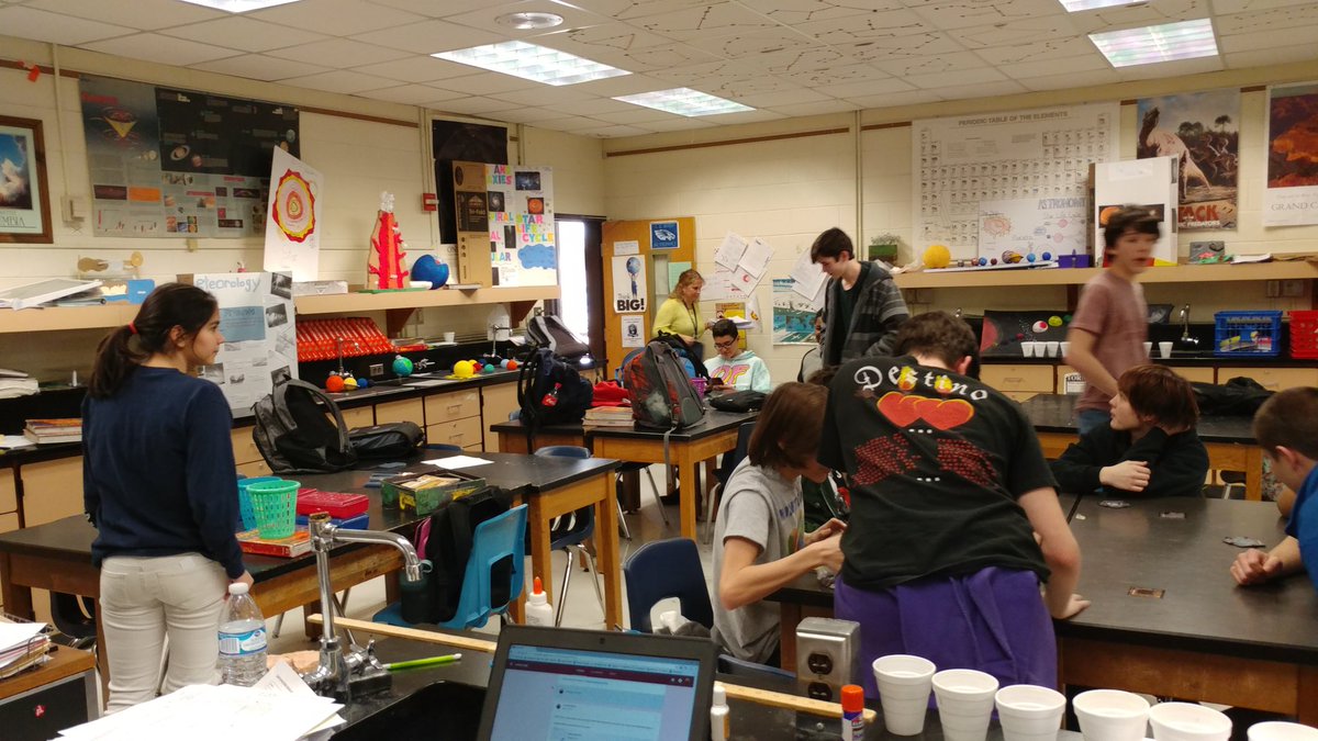 LCBirdAnime's tweet photo. First Anime Club meeting of 2018 was so good! #Dangaropa was great to watch.

See you all on Valentine's Day! ❤️
#anime #manga #bestgirl @lcbirdprincipal @WashElliott https://t.co/yNGhWyYbDw