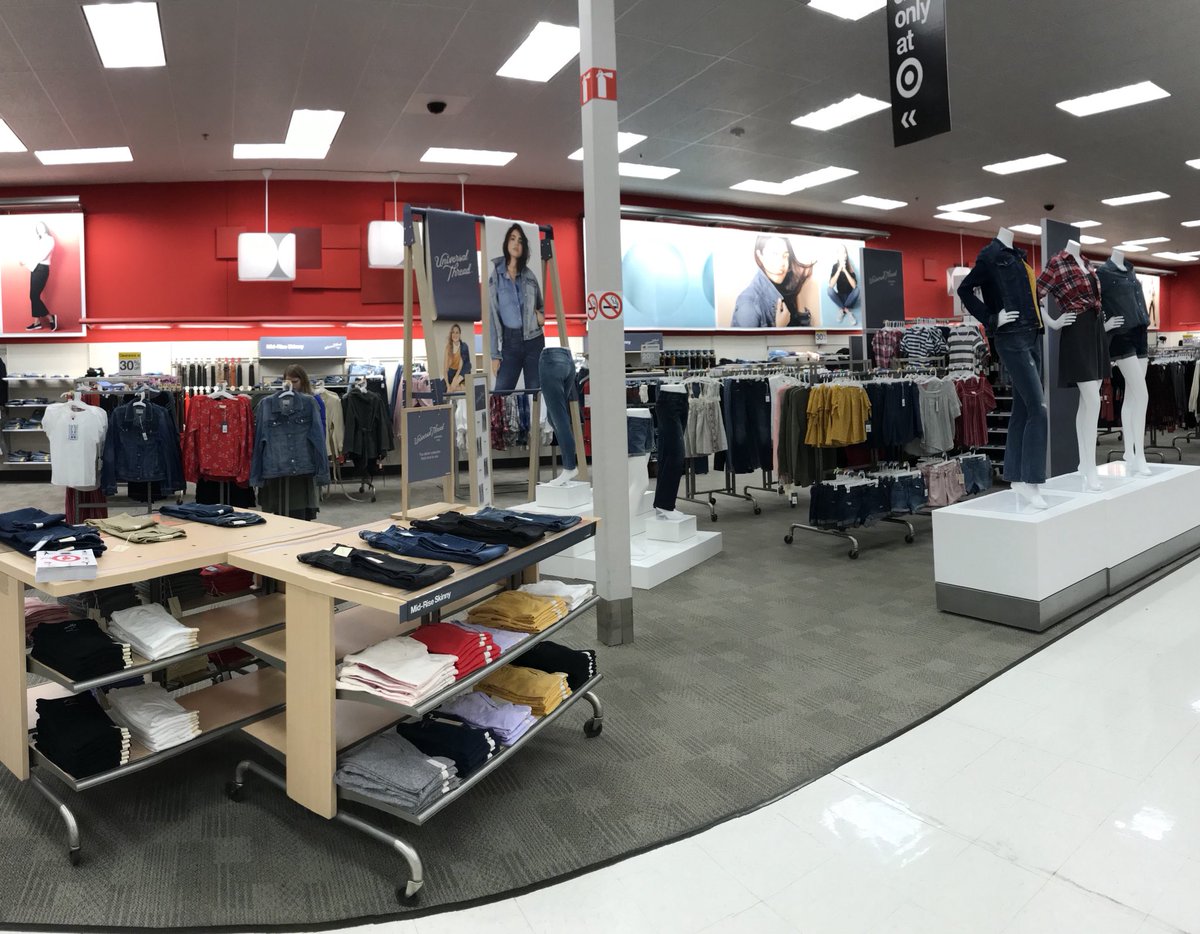 Universal Threads is set and ready to sell. Denim on denim is here to stay #universalthreads #denimondenim #setandready <a href="/bhorn75/">bryan horn</a> <a href="/JulieEnglar/">Julie Englar</a> <a href="/awibbs09/">Amanda Wibbenmeyer</a> @anc998