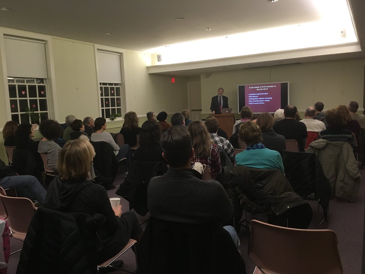 CLOSECommunity's tweet photo. GREAT turnout tonight at Storrs Library! Thanks to Bobby @TheKitchen and Starbucks for providing food and drink for this important event discussing youth substance use in Longmeadow. #DelayUse #DecreaseUse #PreventUse https://t.co/SIx58mVcmP