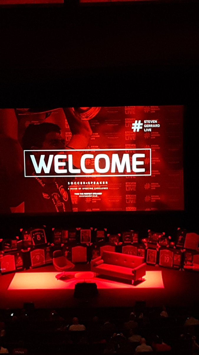 DannyJoyceIRL's tweet photo. Class night at #StevenGerrardLive in @BGETheatre!๐Club legend and absolute gent๐๐ Nicely topped off the evening by winning a signed jersey too๐๐๐ https://t.co/i0nFAlPniz