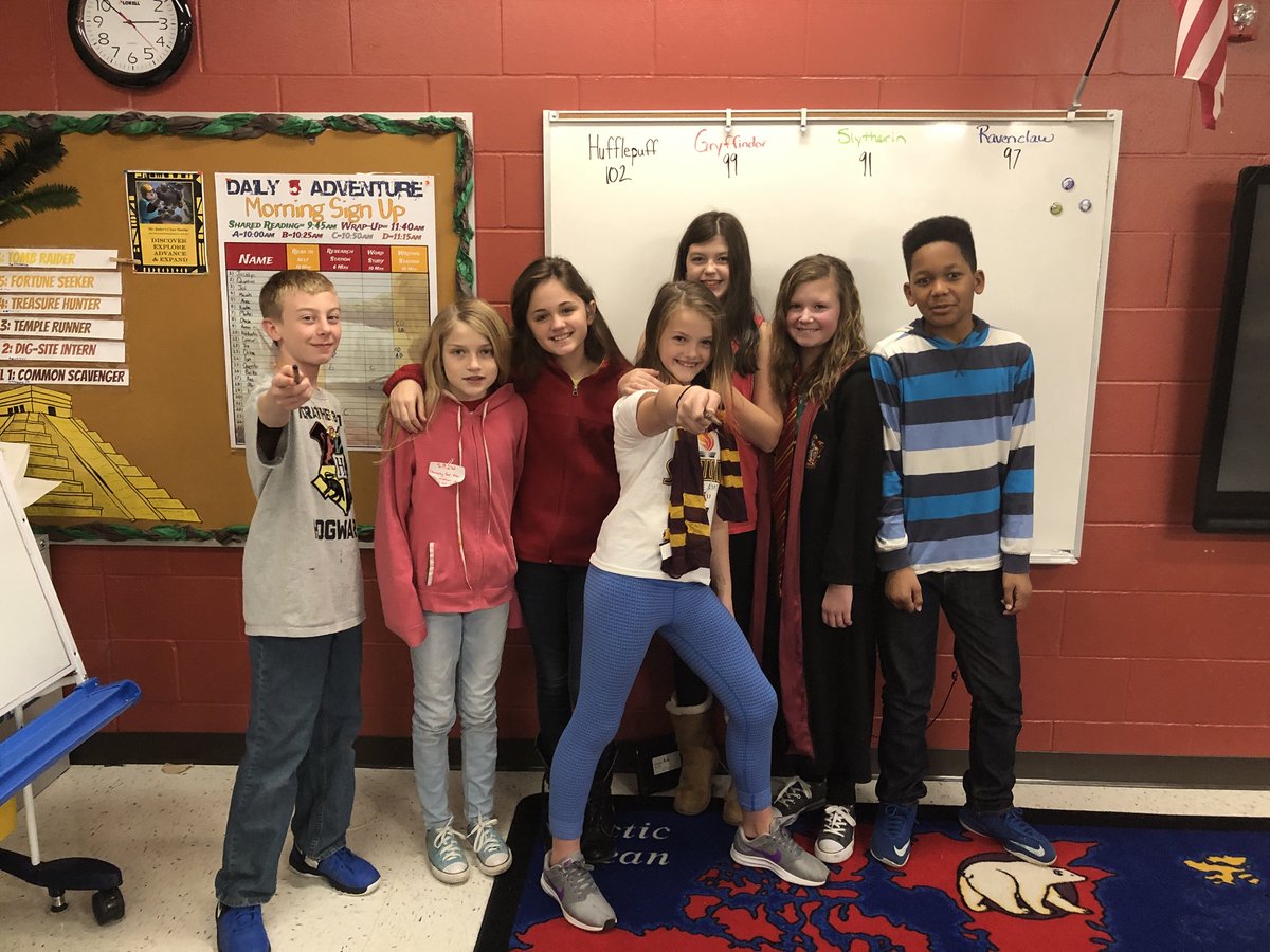 Over half my class is reading Harry Potter books by <a href="/jk_rowling/">J.K. Rowling</a> and I love it. #chilipotter <a href="/BeulahRalphElem/">Beulah Ralph Elem</a>