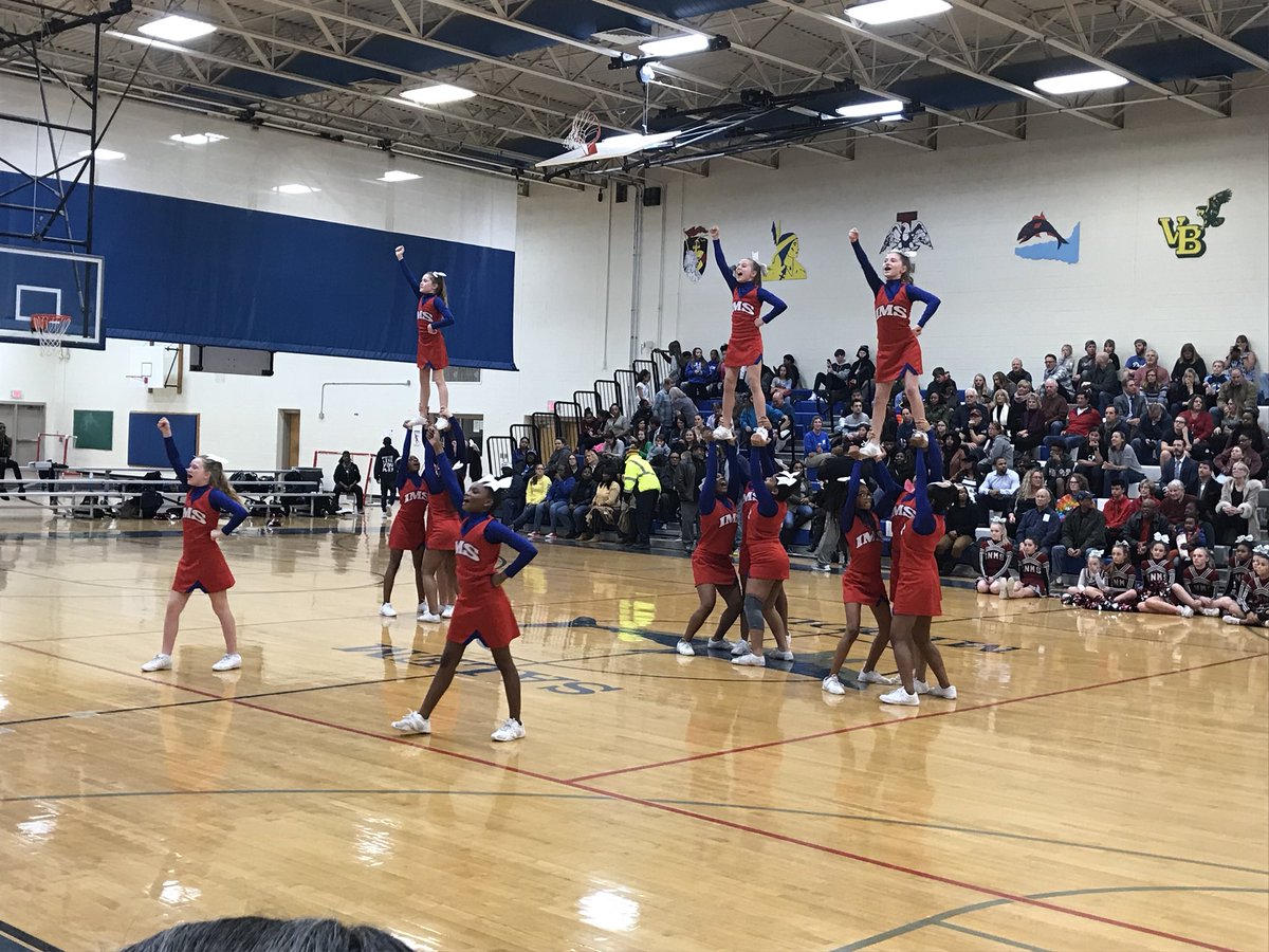 CManugo's tweet photo. Awesome halftime performance by the @IMSEagles Cheer squad! #ItsEagleTime #IMSProud https://t.co/ZOkgPMMs0h