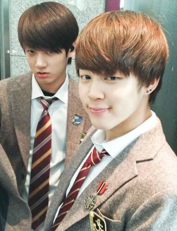 bts__jimin_'s tweet photo. 좀..기엽네...ㅎ

#iHeartAwards #BestFanArmy #BTSARMY @BTS_twt https://t.co/IQm2orAA2G
