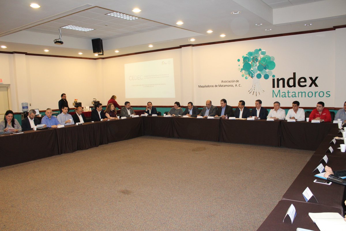 TecNM_Matamoros's tweet photo. La Lic. Ana Isabel Lerma González representando al @ITdeMatamoros  en la IIº Sesión Ordinaria CEDEC Región Frontera Norte Matamoros como miembro del CEDEC del Estado de @gobtam #TecNM #Matamoros #orgulloTecNM #orgulloGorila https://t.co/9FLQZbm9Vl